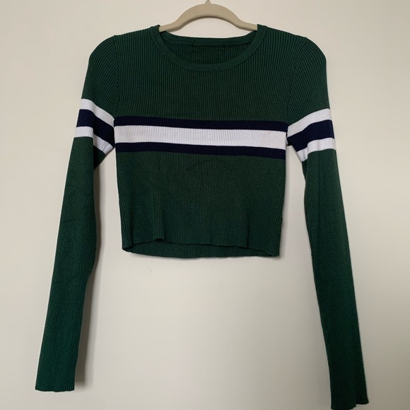 TWO FOR ONE BUNDLE- Two Sweater crop tops from Garage - Picture 8 of 10